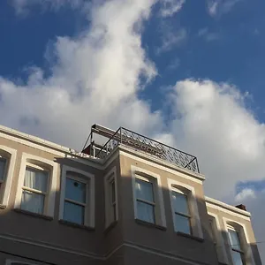 zkontrolujte dostupnost